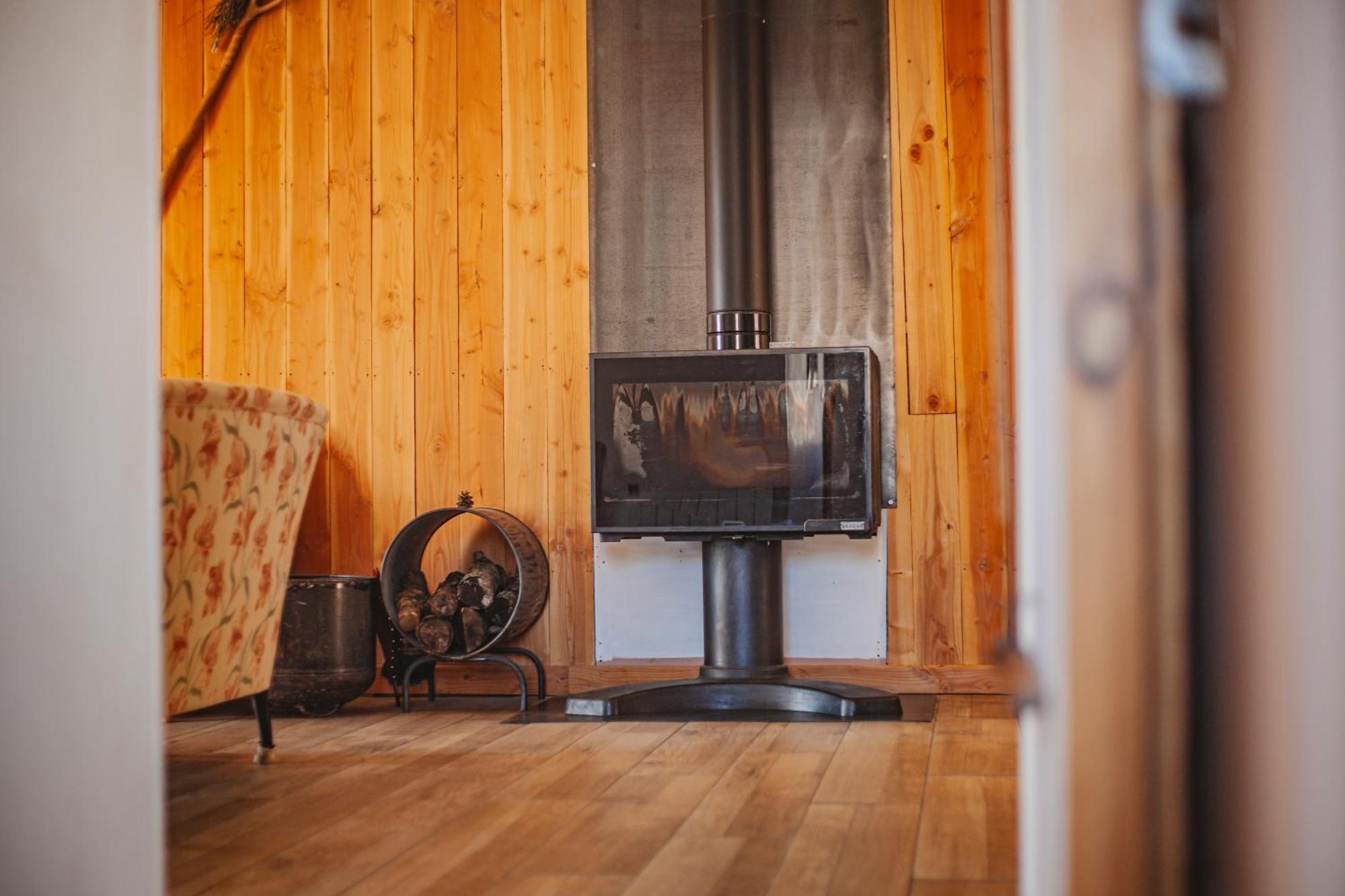 Gites La Boletiere Saint-Étienne-du-Valdonnez Extérieur photo